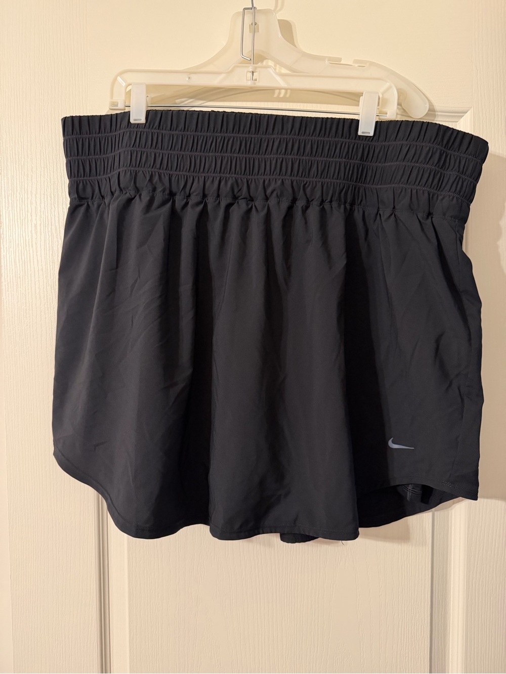 Nike Black Women's Athletic Skort with Built-In Liner